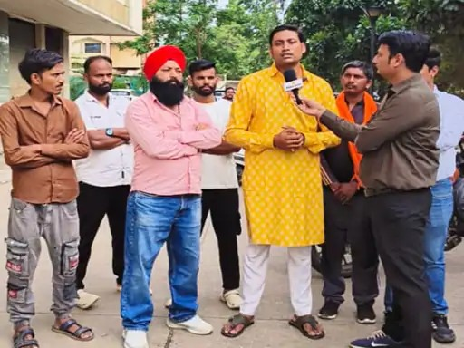 बजरंग दल में बड़ा विवाद: नकटी-गांव कार्रवाई का विरोध पड़ा भारी, जिला संयोजक पद से हटाए गए बजरंग दल में बड़ा विवाद: नकटी-गांव कार्रवाई का विरोध पड़ा भारी, जिला संयोजक पद से हटाए गए