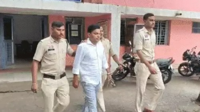 तमनार हिंसा मामले में बड़ी गिरफ्तारी: भीड़ को भड़काने वाला मास्टरमाइंड पुलिस के शिकंजे में तमनार हिंसा मामले में बड़ी गिरफ्तारी: भीड़ को भड़काने वाला मास्टरमाइंड पुलिस के शिकंजे में