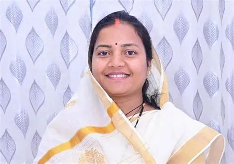 1.55 लाख महिलाओं के नाम हटे, महतारी वंदन योजना पर सदन में बवाल
