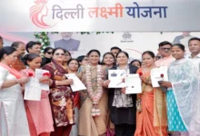 CM रेखा गुप्ता ने लॉन्च किया ‘दिल्ली लक्ष्मी योजना’ पोर्टल, पात्र महिलाओं को हर महीने मिलेंगे ₹2500