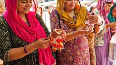 झुंझुनूं में राखियों की धूम, कार्टून से डिजाइनर तक हर पसंद की राखी उपलब्ध