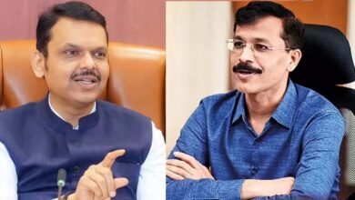 तुकाराम मुंढे की सख्ती के समर्थन में फडणवीस, बोले- खाद्य सुरक्षा से खिलवाड़ पर होगी कार्रवाई