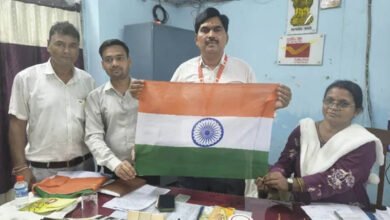 ₹25 में तिरंगा से ₹30 में गंगाजल तक, डाक विभाग ने शुरू की खास बिक्री; राखी के लिफाफे भी सस्ते