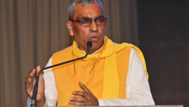 सुभासपा ऑफिस में सपा कार्यकर्ताओं पर गाली-गलौज और मारपीट का आरोप, ओपी राजभर बोले- ‘ये अपराध है’