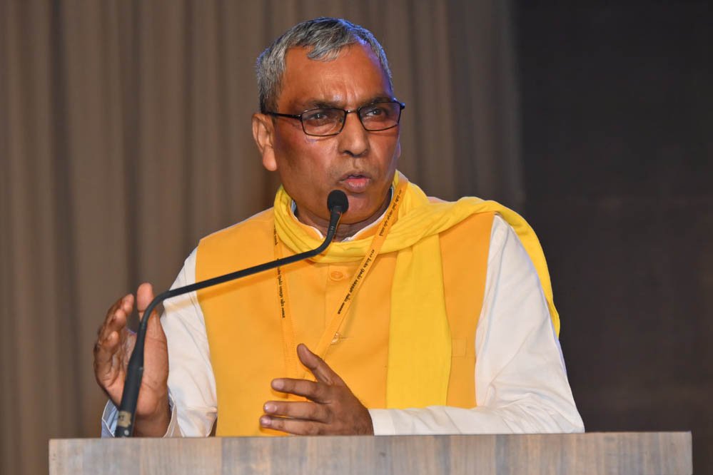 सुभासपा ऑफिस में सपा कार्यकर्ताओं पर गाली-गलौज और मारपीट का आरोप, ओपी राजभर बोले- ‘ये अपराध है’ सुभासपा ऑफिस में सपा कार्यकर्ताओं पर गाली-गलौज और मारपीट का आरोप, ओपी राजभर बोले- ‘ये अपराध है’