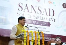 CM डॉ. यादव की युवाओं से अपील, बोले- डॉक्टर-इंजीनियर बनने के साथ राजनीति में भी आएं