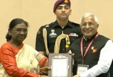 रंगमंच की 50 साल की साधना को सलाम! राष्ट्रपति मुर्मू ने सतीश दवे को संगीत नाटक अकादमी पुरस्कार से नवाजा