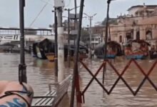 Chitrakoot Flood Alert: मंदाकिनी का जलस्तर बढ़ा, रामघाट खाली कराया; बैरिकेडिंग कर आवाजाही रोकी गई