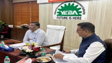 जेवर से बदलेगी यूपी की औद्योगिक तस्वीर, मेडिकल हब से फार्मा क्लस्टर तक बड़े प्रोजेक्ट्स को मंजूरी जेवर से बदलेगी यूपी की औद्योगिक तस्वीर, मेडिकल हब से फार्मा क्लस्टर तक बड़े प्रोजेक्ट्स को मंजूरी