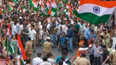 हर घर तिरंगा यात्रा में नहीं पहुंचे 13 शिक्षक, राष्ट्रगान के अपमान का भी आरोप हर घर तिरंगा यात्रा में नहीं पहुंचे 13 शिक्षक, राष्ट्रगान के अपमान का भी आरोप
