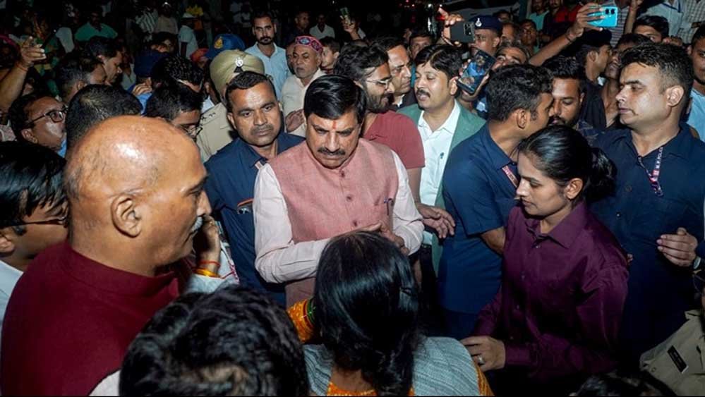 बाढ़ प्रभावितों की सुरक्षा सर्वोपरि, हर व्यक्ति तक राहत पहुंचाएंगे: मुख्यमंत्री डॉ. मोहन यादव बाढ़ प्रभावितों की सुरक्षा सर्वोपरि, हर व्यक्ति तक राहत पहुंचाएंगे: मुख्यमंत्री डॉ. मोहन यादव