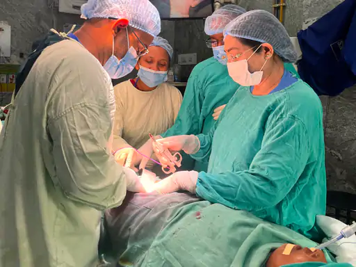 सिम्स में 78 वर्षीय महिला का दुर्लभ कैंसर ऑपरेशन सफल, अंडाशय से निकला एक किलो का ट्यूमर सिम्स में 78 वर्षीय महिला का दुर्लभ कैंसर ऑपरेशन सफल, अंडाशय से निकला एक किलो का ट्यूमर