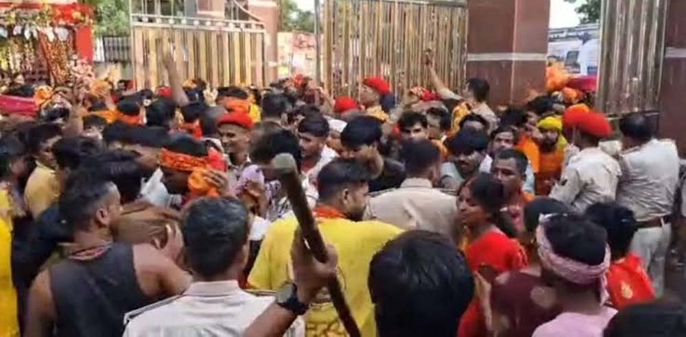सिंहेश्वरनाथ मंदिर में जलाभिषेक के दौरान भगदड़ जैसे हालात, 5 श्रद्धालु घायल