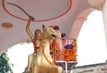 तीनों महिला पीएसी बटालियन में स्थापित हो रही वीरांगनाओं की अश्वारोही प्रतिमाः सीएम