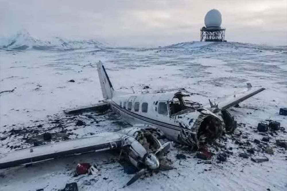अलास्का में बड़ा विमान हादसा, एंकोरेज से उड़ान भरने के बाद क्रैश हुआ चार्टर प्लेन अलास्का में बड़ा विमान हादसा, एंकोरेज से उड़ान भरने के बाद क्रैश हुआ चार्टर प्लेन