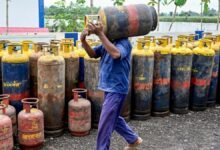 200 रुपये से ज्यादा सस्ता हुआ कमर्शियल LPG सिलेंडर: कारोबारियों को बड़ी राहत, अब पेट्रोल-डीजल और घरेलू गैस पर टिकी नजर