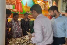 स्व-सहायता समूह की दीदियों ने प्राकृतिक सामग्रियों से तैयार कीं इको-फ्रेंडली राखियां