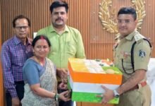 ‘रक्षा सूत्र’ अभियान के तहत पुलिस जवानों के लिए भेंट की गई राखियां