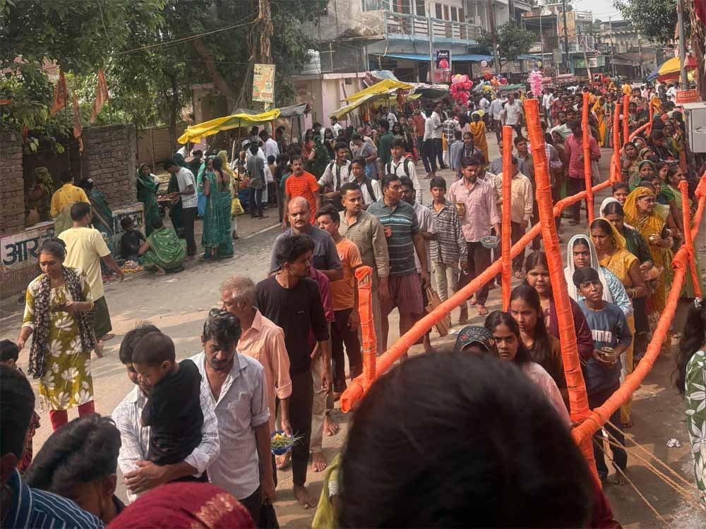 सावन के दूसरे सोमवार CG के शिवालयों में उमड़ी भीड़, हर-हर महादेव और बोल बम से गूंजे मंदिर