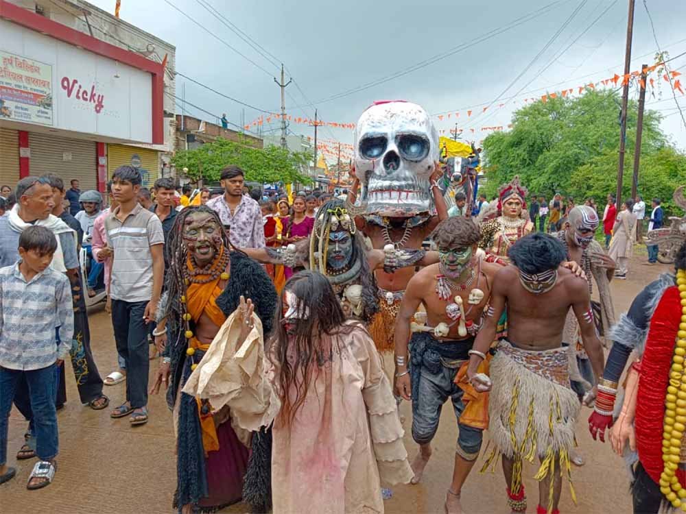 बाबा महाकाल की पालकी यात्रा आज, राजनांदगांव में उमड़ेगा आस्था का सैलाब बाबा महाकाल की पालकी यात्रा आज, राजनांदगांव में उमड़ेगा आस्था का सैलाब
