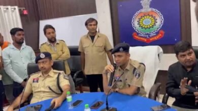 दुर्ग-भिलाई में ऑटो और ई-रिक्शा पर लगेगा QR कोड, स्कैन करते ही मिलेगी ड्राइवर की पूरी जानकारी दुर्ग-भिलाई में ऑटो और ई-रिक्शा पर लगेगा QR कोड, स्कैन करते ही मिलेगी ड्राइवर की पूरी जानकारी