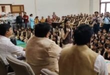 आखिर जेन अल्फा के सामने झुका प्रशासन: नहीं बदलेगा सराफा कन्या स्कूल का स्थान, 2 नए सीएम राइज स्कूल खोलने की बड़ी घोषणा