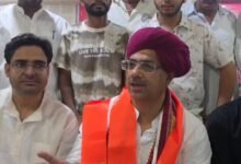 लाल बत्ती नहीं, हमारे बच्चों को स्कूल चाहिए’… MP में आरक्षण संघर्ष समिति बनाने का ऐलान