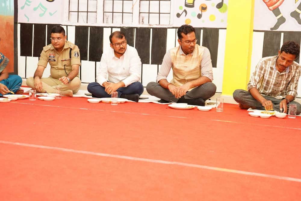 प्रभारी सचिव श्री राजेश सिंह राणा ने लाइवलीहुड कॉलेज में कौशल प्रशिक्षण का किया शुभारंभ प्रभारी सचिव श्री राजेश सिंह राणा ने लाइवलीहुड कॉलेज में कौशल प्रशिक्षण का किया शुभारंभ