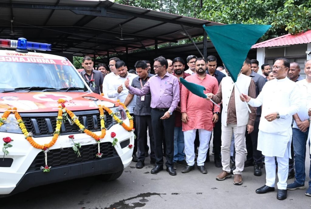 धरसींवा को 19.65 लाख की नई एम्बुलेंस मिली: CM विष्णु देव साय ने हरी झंडी दिखाई, 24 घंटे मिलेगी मुफ्त सेवा धरसींवा को 19.65 लाख की नई एम्बुलेंस मिली: CM विष्णु देव साय ने हरी झंडी दिखाई, 24 घंटे मिलेगी मुफ्त सेवा