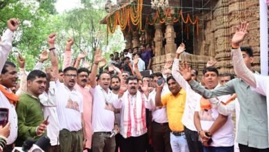 श्रावण के पहले सोमवार विजय शर्मा ने की 18 KM पदयात्रा: बूढ़ा महादेव से भोरमदेव तक हजारों शिवभक्तों के साथ चले