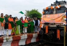 सरगुजा से रामलला-बाबा विश्वनाथ के दर्शन को निकले 850 श्रद्धालु: भारत गौरव ट्रेन को हरी झंडी, बुजुर्ग बोले—‘सपना हुआ साकार’