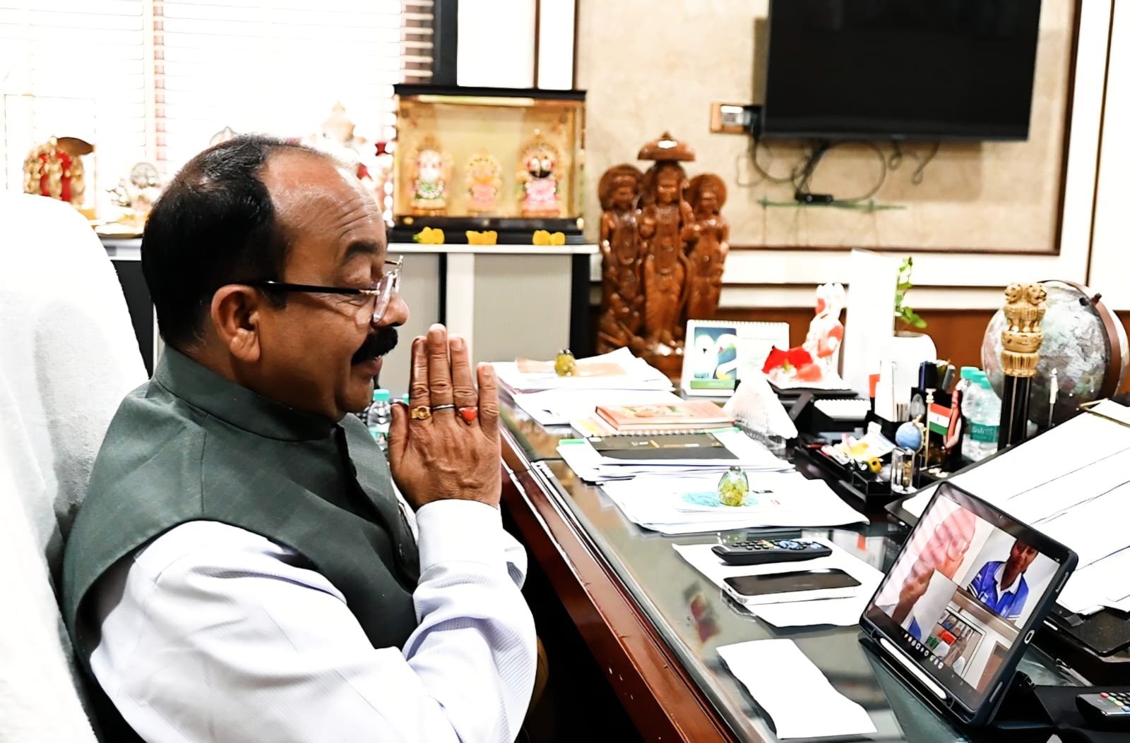 वीडियो कॉल पर अरुण साव ने बढ़ाया हौसला: छत्तीसगढ़ की दो बेटियां भारतीय जूनियर हॉकी टीम में, चीन में करेंगी देश का प्रतिनिधित्व वीडियो कॉल पर अरुण साव ने बढ़ाया हौसला: छत्तीसगढ़ की दो बेटियां भारतीय जूनियर हॉकी टीम में, चीन में करेंगी देश का प्रतिनिधित्व