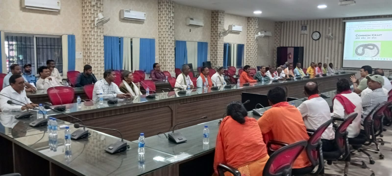 बस्तर में बदली मलेरिया की तस्वीर: 10 साल में 83% घटे मामले, बैगा-गुनिया और मितानिनों ने गांवों में बढ़ाई जागरूकता बस्तर में बदली मलेरिया की तस्वीर: 10 साल में 83% घटे मामले, बैगा-गुनिया और मितानिनों ने गांवों में बढ़ाई जागरूकता