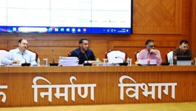 सड़क-भवन निर्माण में देरी पर PWD सख्त: समय पर काम नहीं करने वाले ठेकेदार ब्लैकलिस्ट, मार्च 2027 तक सभी पुराने काम होंगे पूरे