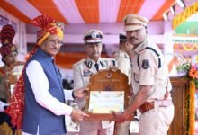 CM साय ने पुलिसकर्मियों को किया सम्मानित: ASI रामावतार को राष्ट्रपति पदक, 10 को भारतीय पुलिस पदक