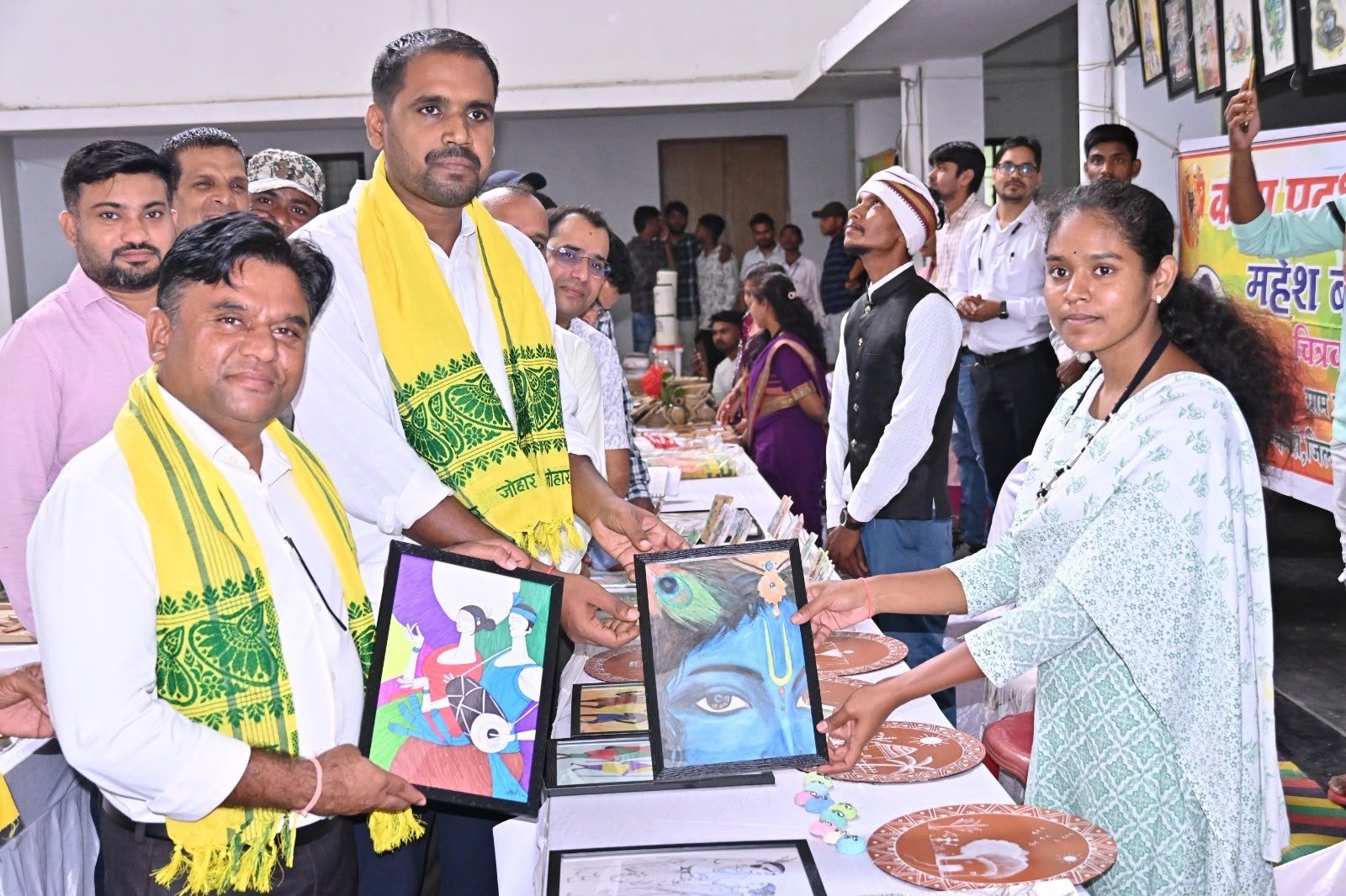 धमतरी में जनजातीय कारीगर मेला: 20 कलाकारों ने लगाए स्टॉल, ट्राइफेड से जुड़कर राष्ट्रीय बाजार में पहचान बनाने का मिलेगा मौका धमतरी में जनजातीय कारीगर मेला: 20 कलाकारों ने लगाए स्टॉल, ट्राइफेड से जुड़कर राष्ट्रीय बाजार में पहचान बनाने का मिलेगा मौका