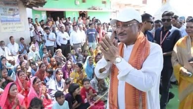 विशेष लेख : गांव की चौपाल से बदली शासन की तस्वीर, सुशासन तिहार में जनता की समस्याओं का समाधान और विकास को मिली नई रफ्तार