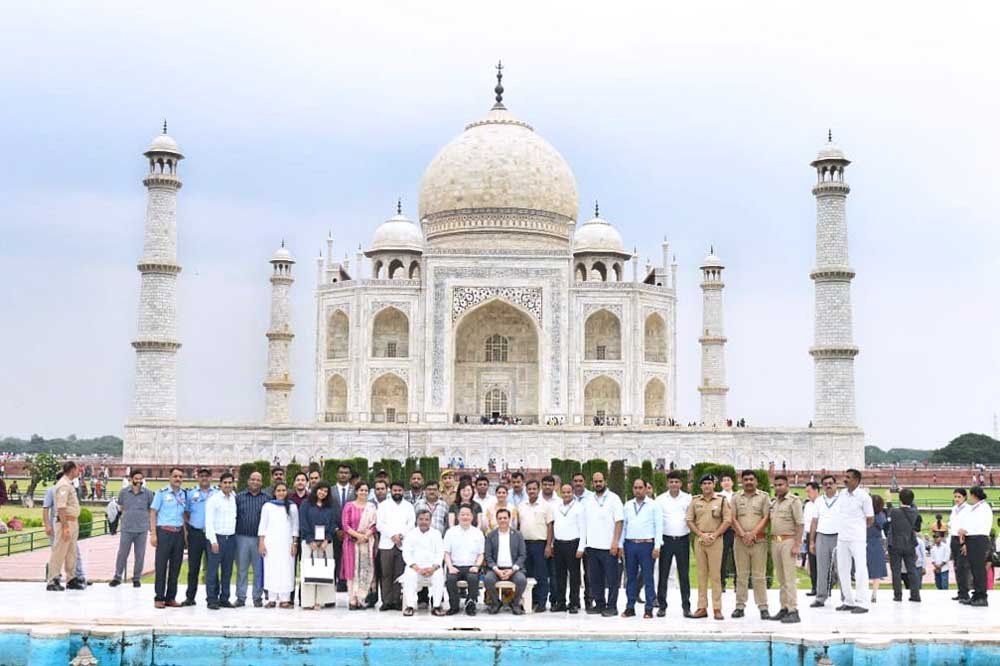 गलगोटियास यूनिवर्सिटी में यामानाशी के 200 सदस्यीय प्रतिनिधिमंडल का भव्य स्वागत गलगोटियास यूनिवर्सिटी में यामानाशी के 200 सदस्यीय प्रतिनिधिमंडल का भव्य स्वागत
