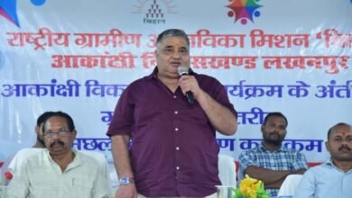 पर्यटन एवं संस्कृति मंत्री  राजेश अग्रवाल ने लखनपुर में मछली बीज वितरण कार्यक्रम में की सहभागिता, महिला स्व-सहायता समूहों को आर्थिक रूप से सशक्त बनाने पर दिया जोर