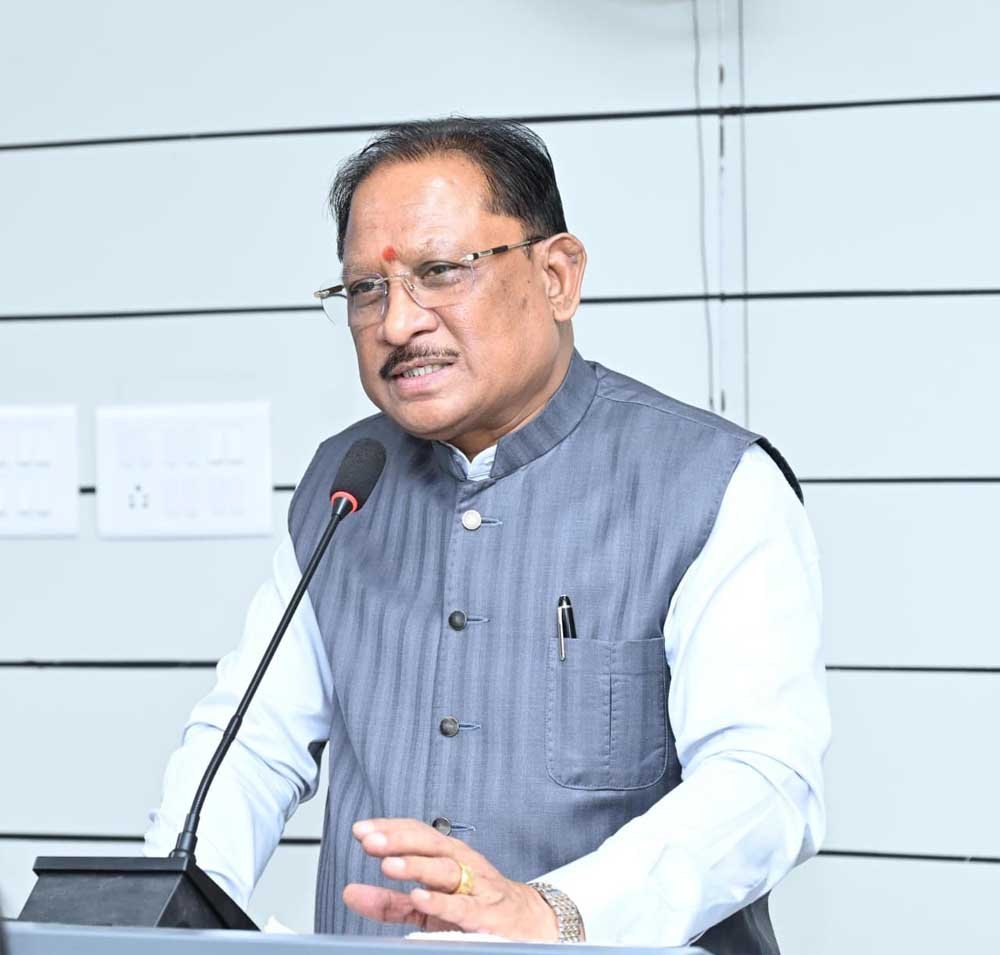 आईजीकेवी की परीक्षा में प्रश्नपत्र प्रसारित होने के मामले को मुख्यमंत्री ने लिया गंभीरता से आईजीकेवी की परीक्षा में प्रश्नपत्र प्रसारित होने के मामले को मुख्यमंत्री ने लिया गंभीरता से