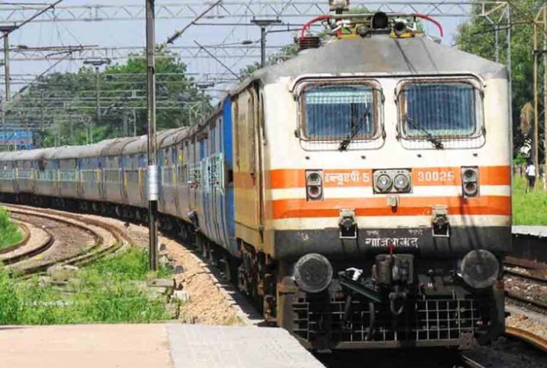 रक्षाबंधन पर यात्रियों को बड़ी राहत! कोटा-दिल्ली के लिए 2 स्पेशल ट्रेनें, दमोह से जबलपुर तक सफर आसान