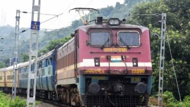 रेल यात्रियों को झटका! 12 ट्रेनों के बदले रूट, इन तारीखों पर जानें नए रास्ते और स्टॉपेज
