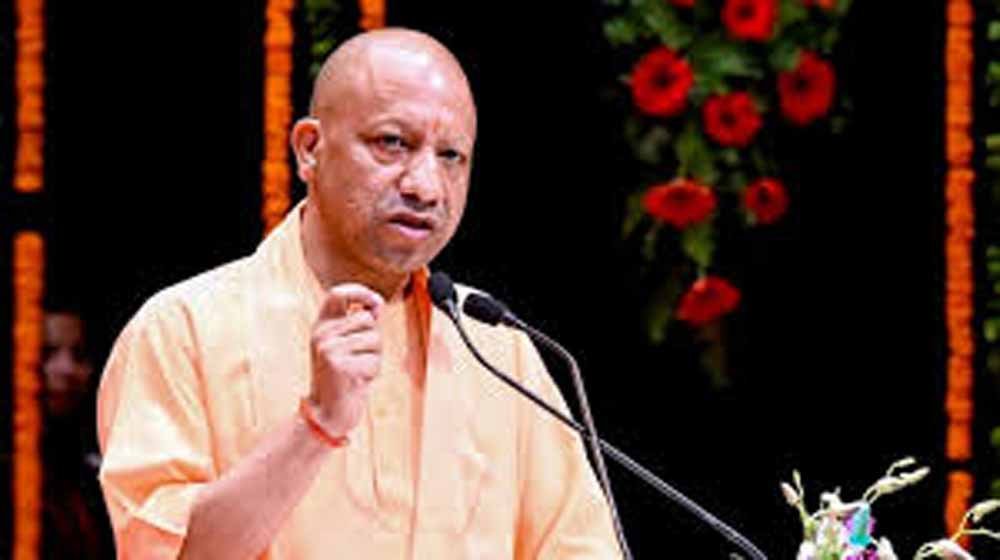 पीएम पोषण रसोइयों को सम्मानित करेंगे सीएम योगी, देंगे कैशलेस चिकित्सा कार्ड