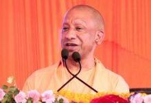 मुख्यमंत्री ने दिगंबर अखाड़े में आयोजित कार्यक्रम में 23वीं पुण्यतिथि पर परमहंस रामचंद्र दास जी महाराज को श्रद्धांजलि अर्पित की