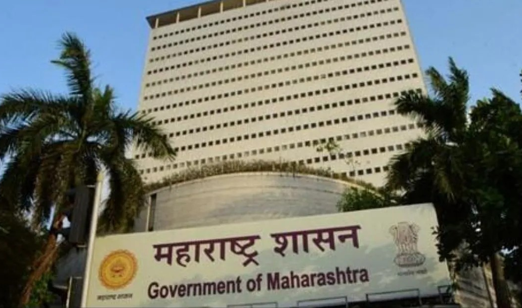 एयर इंडिया बिल्डिंग में बनेगा नया मंत्रालय, CM फडणवीस ने समीक्षा बैठक में दिए स्थानांतरण योजना के निर्देश एयर इंडिया बिल्डिंग में बनेगा नया मंत्रालय, CM फडणवीस ने समीक्षा बैठक में दिए स्थानांतरण योजना के निर्देश