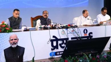 ’पिछले ढाई सालों में 12,666 करोड़ के 1572 कार्यों को मिली प्रशासकीय स्वीकृति, इनमें सड़कों के 1285, पुलों के 247 और भवन निर्माण के 42 कार्य शामिल’ ’पिछले ढाई सालों में 12,666 करोड़ के 1572 कार्यों को मिली प्रशासकीय स्वीकृति, इनमें सड़कों के 1285, पुलों के 247 और भवन निर्माण के 42 कार्य शामिल’