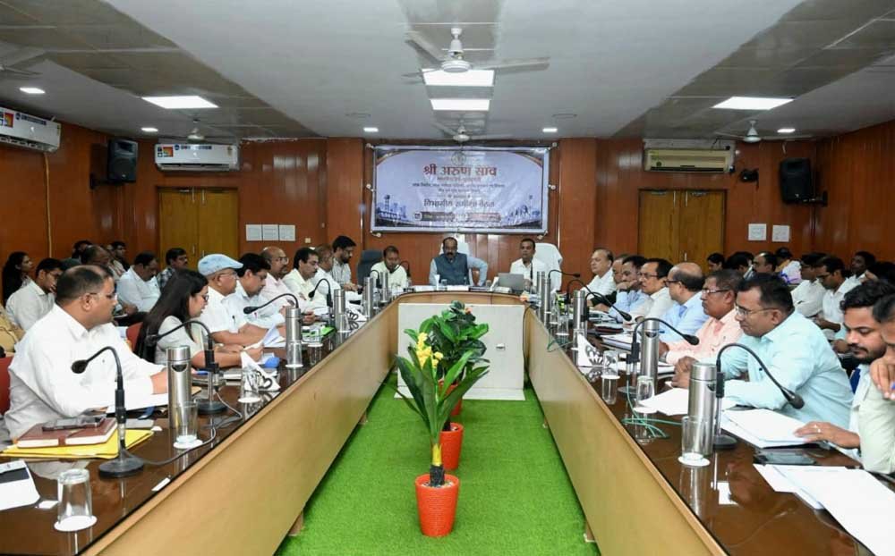 नगरीय निकायों के प्रगतिरत कार्यों में तेजी लाने के निर्देश, धीमी प्रगति पर जताई नाराजगी