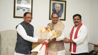 अरुणाचल मॉडल पर बस्तर के गांवों में बनेंगी सड़कें… केंद्रीय मंत्री शिवराज सिंह चौहान ने दिया आश्वासन अरुणाचल मॉडल पर बस्तर के गांवों में बनेंगी सड़कें… केंद्रीय मंत्री शिवराज सिंह चौहान ने दिया आश्वासन