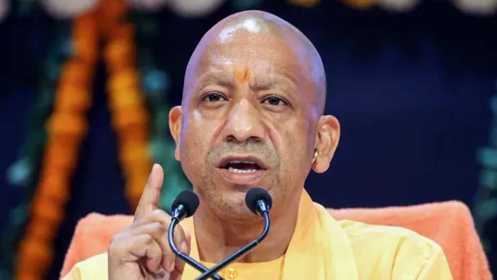 6 करोड़ महिला वोटरों पर BJP की नजर, योगी सरकार नई योजना या बढ़ी सहायता राशि का कर सकती है ऐलान 6 करोड़ महिला वोटरों पर BJP की नजर, योगी सरकार नई योजना या बढ़ी सहायता राशि का कर सकती है ऐलान