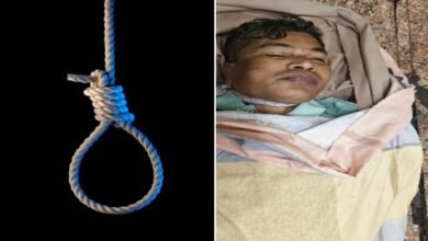 छुट्टी पर गांव आए आरक्षक ने घर में फांसी लगाकर की आत्महत्या : अर्जुनी पुलिस ने शव पोस्टमार्टम के लिए भेजा, जांच शुरू